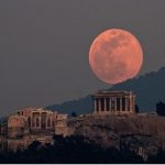 در این تاریخ به تماشای ماه بنشینید