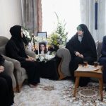 دیدار زهرا پزشکیان با خانواده مرحومه الهه حسین‌نژاد