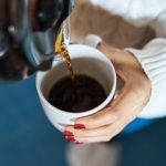 ۱۶ جرعه از این نوشیدنی محبوب بنوشید و از ابتلا به زوال عقل پیشگیری کنید