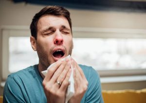 چگونه یک عطسه ساده ممکن است موجب فلج شدن شود!