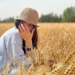 پست جدید بازیگر خوش‌چهره گردن زنی در لوکیشنی رویایی + عکس