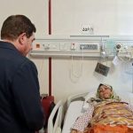 عیادت مشاور رهبری از مجروحان حملات اسرائیل