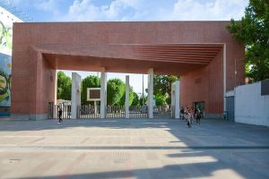 تصمیم جدید دانشگاه شریف برای تردد دانشجویان