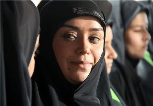 هدیه خاص رهبر معظم انقلاب برای الهام چرخنده