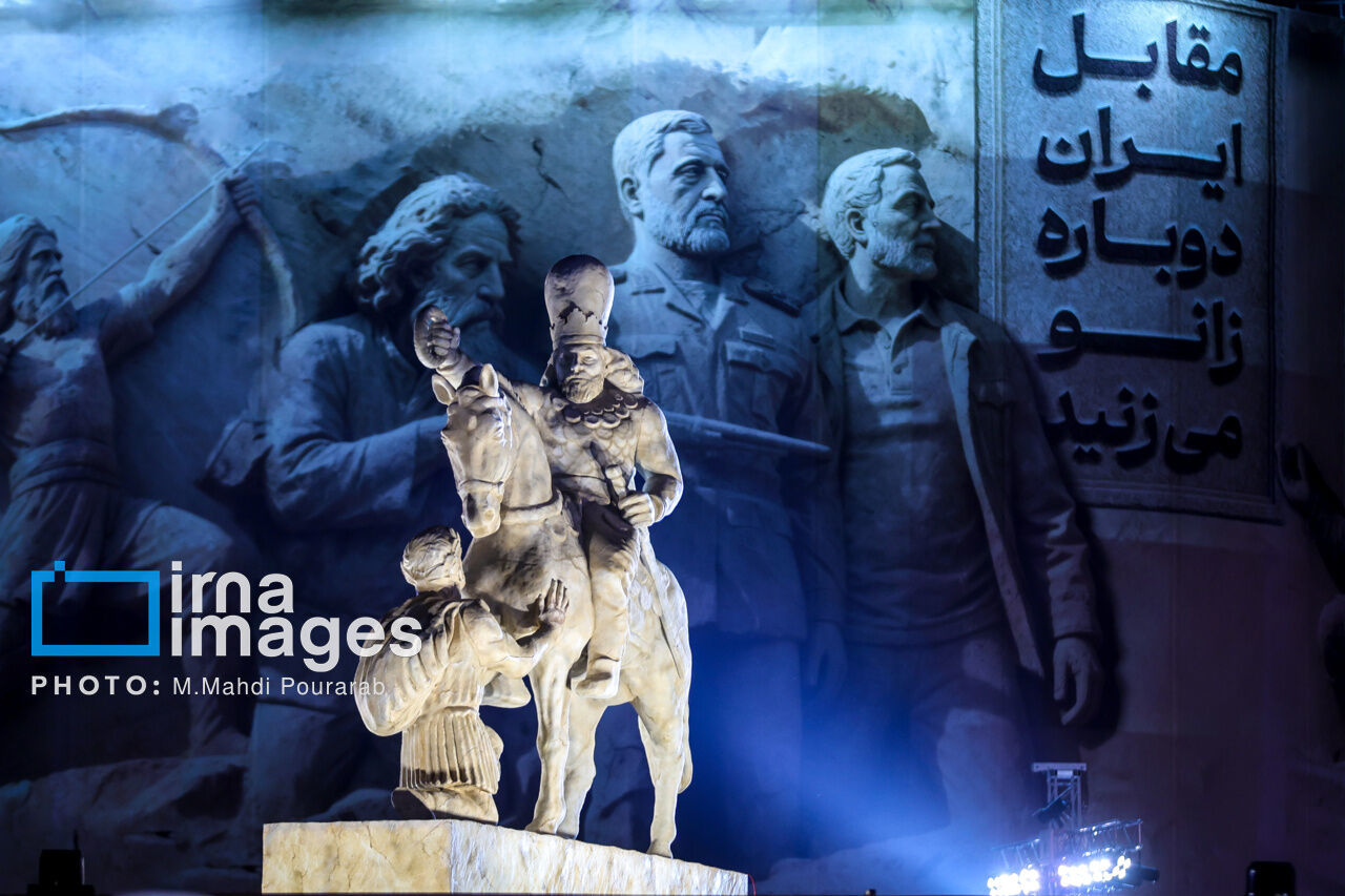 مجسمه والرین به جایگاه اصلی خود در مهرآباد رفت