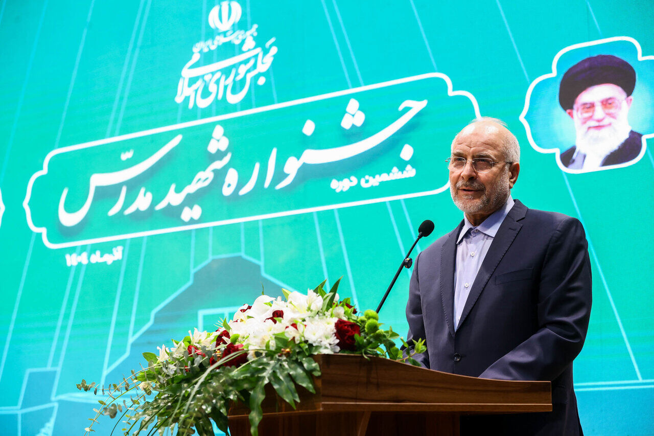 کمبود قوانین برای اداره کشور نداریم/ قوانین مازاد و مانع را نیز حذف و یا اصلاح می‌کنیم