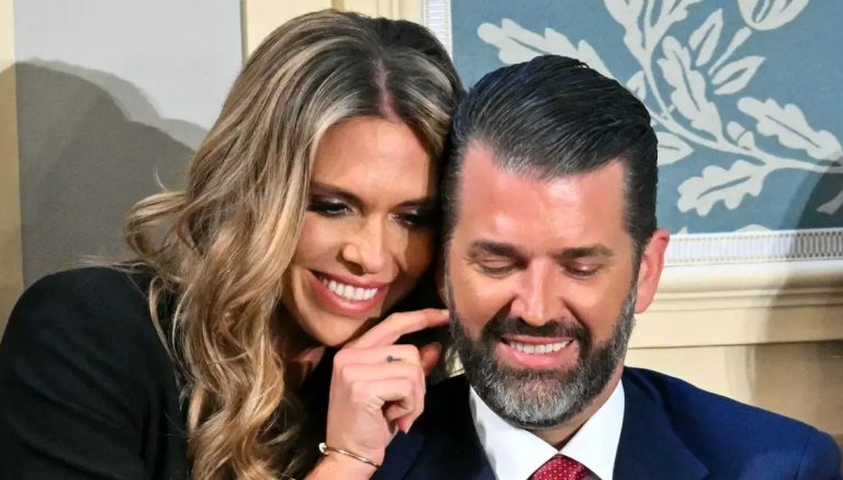 اعلام نامزدی دونالد جوان و بتینا اندرسون در مراسم کریسمس کاخ سفید