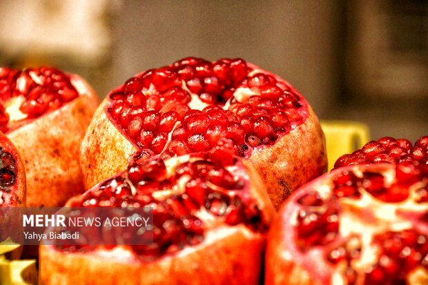 مقایسه شب یلدا در طول ۱۰ سال گذشته/هزینه ها ۱۷۴۴ درصد بالا رفت!