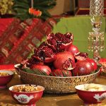 «یلدا» به چه معناست و چرا آن را جشن می‌گیریم؟/ فلسفه بریدن هندوانه چیست؟