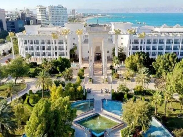 بررسی نظرات مسافران درباره هتل داریوش کیش