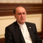 هر اقدامی که موجب نارضایتی مردم شود، به زیان جمهوری اسلامی است/ دولت و مجلس وظیفه دارند معیشت مردم را در اولویت قرار دهند