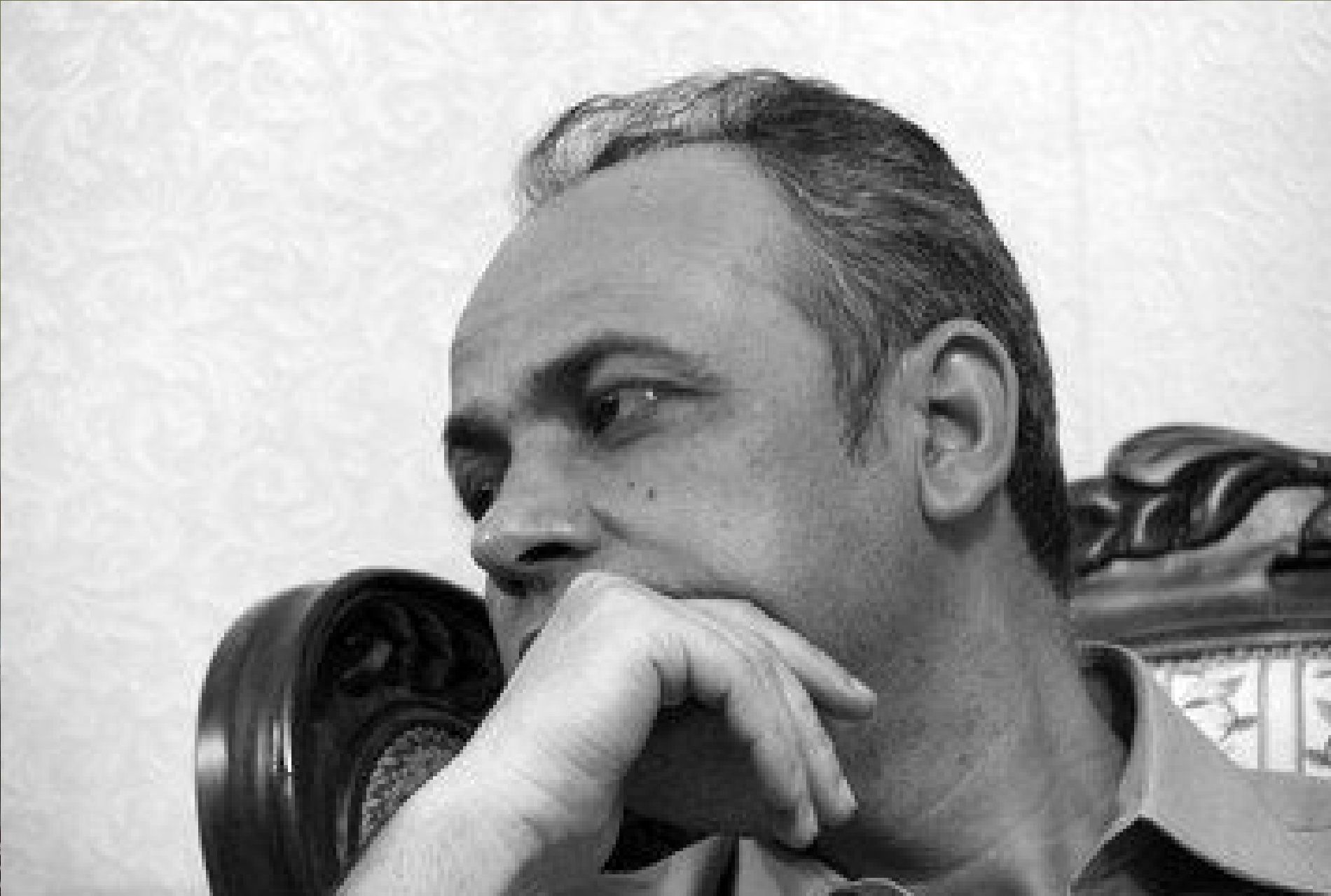 طعنه سنگین زیدآبادی به عراقچی/ شما سیخ را به پهلوی خود نمی‌زنید به پهلوی خلق‌الله می‌زنید!