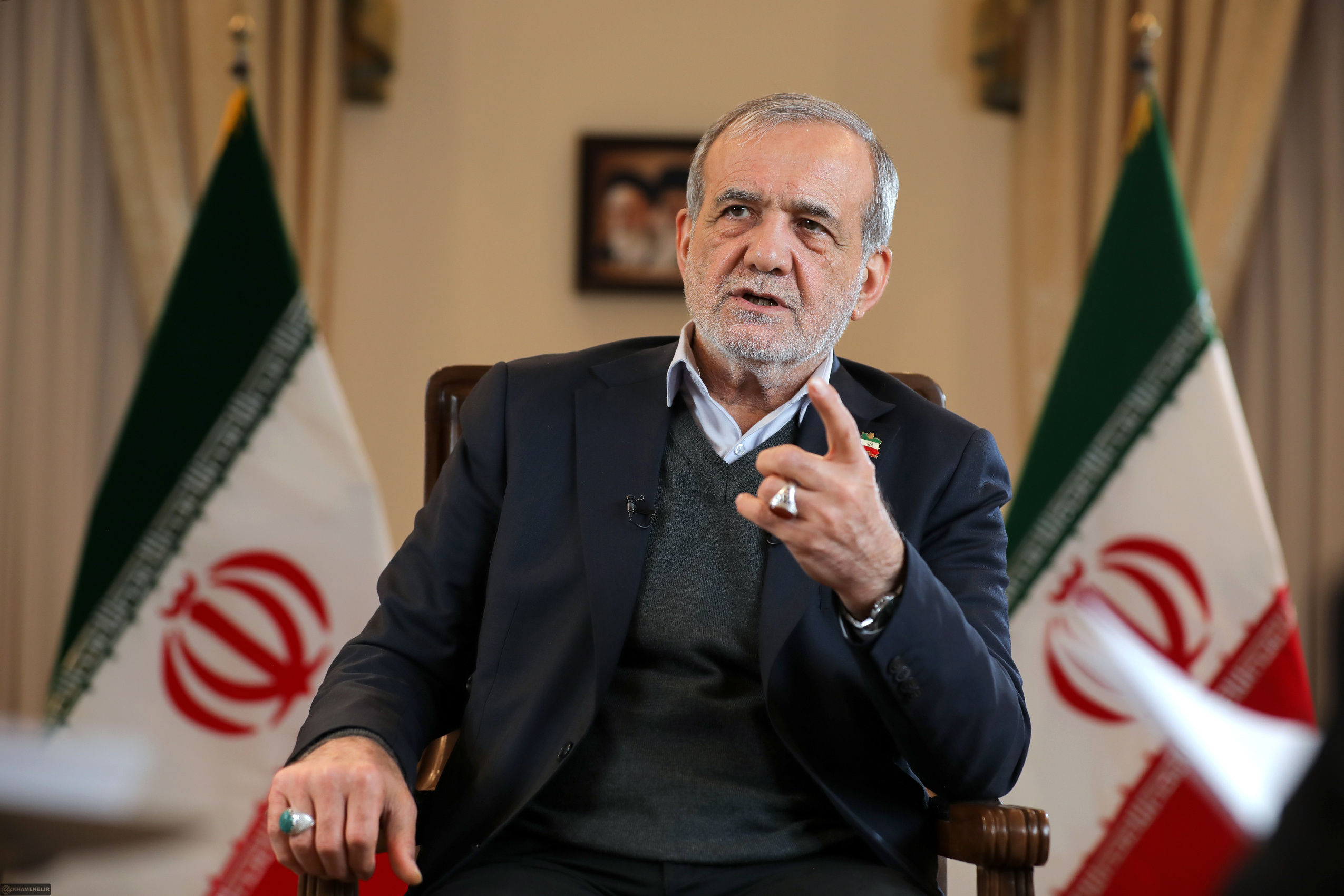 توصیه بودجه ای پزشکیان به مجلس/ حل مشکلات مردم نباید متوقف شود