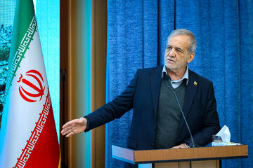 روایت پزشکیان از جلسه ای با مکرون و مقامات اروپایی/ آن‌ها ایران ضعیف و تجزیه‌شده می‌خواهند