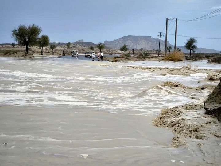جاده جنوب سیستان و بلوچستان مسدود شد