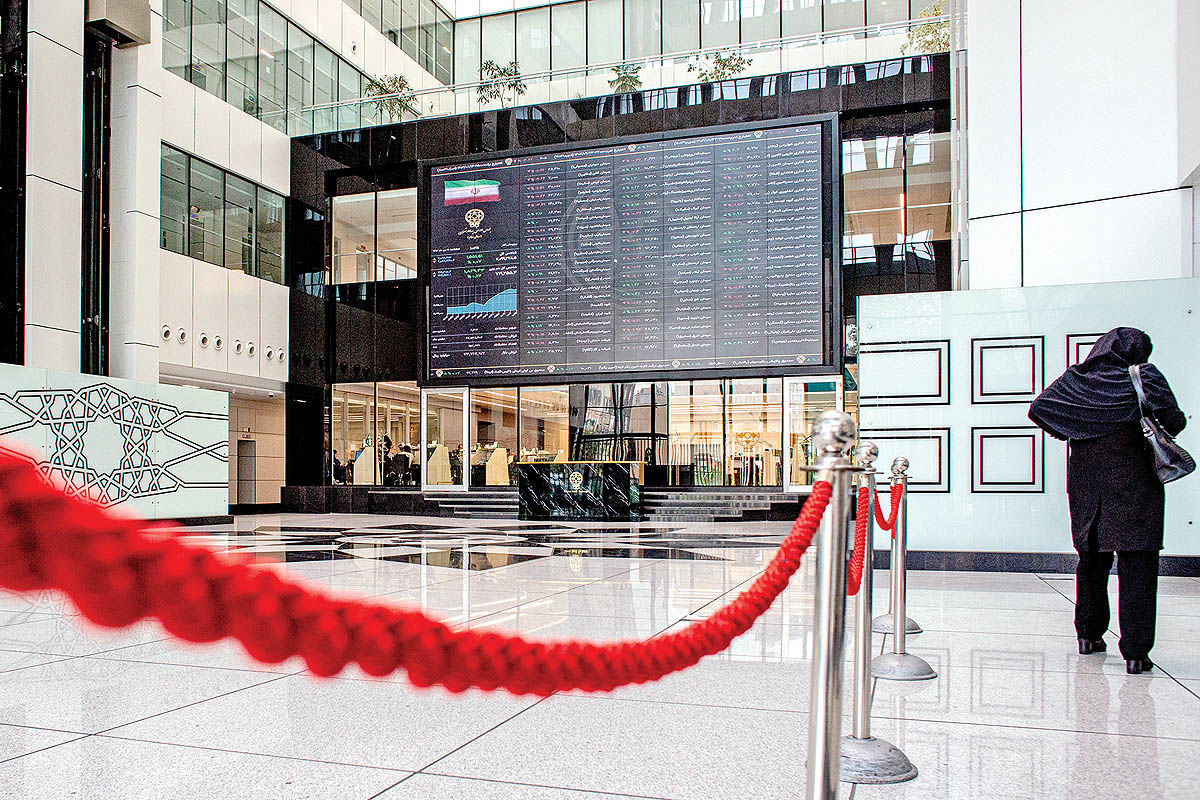 عقب نشینی دسته جمعی شاخص ها از بازار سهام/ سناریوهای مختلف درباره چرخش ۴۸ ساعته بورس