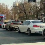 بنزین ۸۰ هزار تومانی مشتری پیدا کرد/ صف لاکچری‌ها مقابل جایگاه‌های سیار