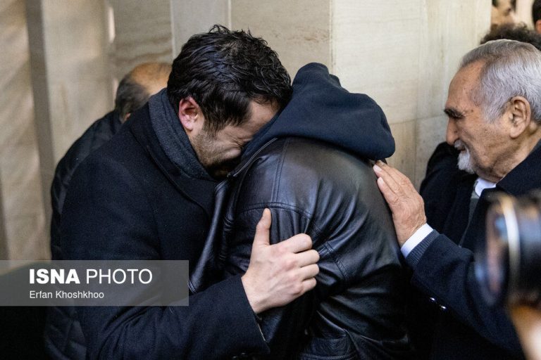 تصاویر| مراسم ترحیم اشرف بروجردی
