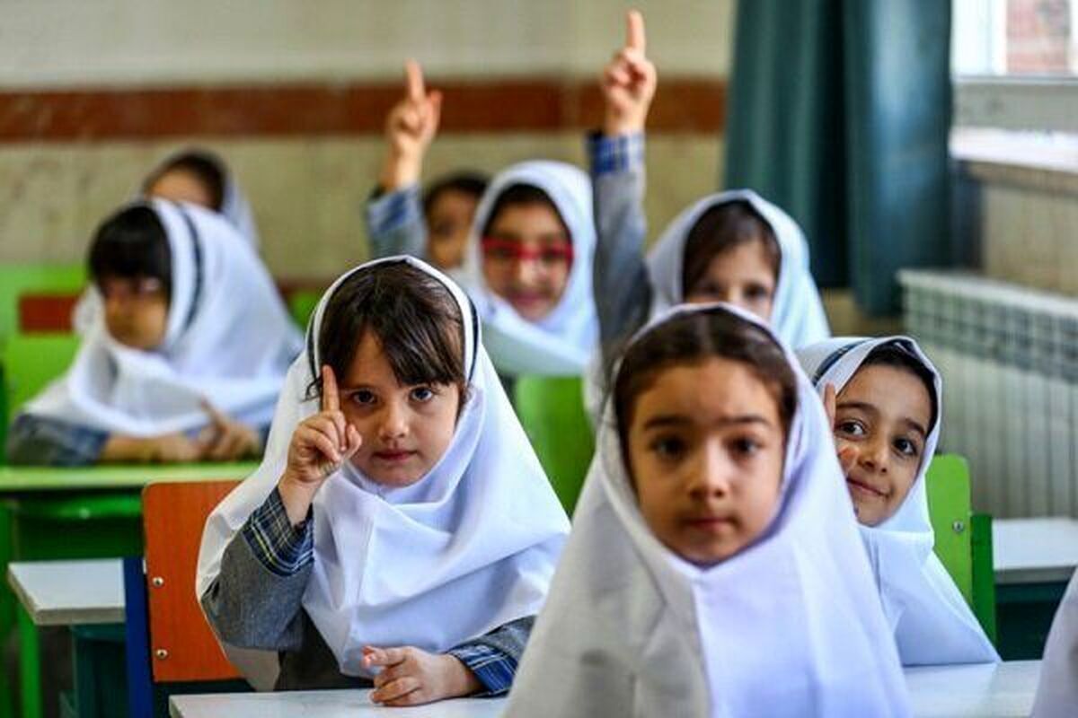 تعطیلی مدارس فردا سه‌شنبه ۲۵ آذر ۱۴۰۴ / مدارس کدام استان‌ها تعطیل شد؟