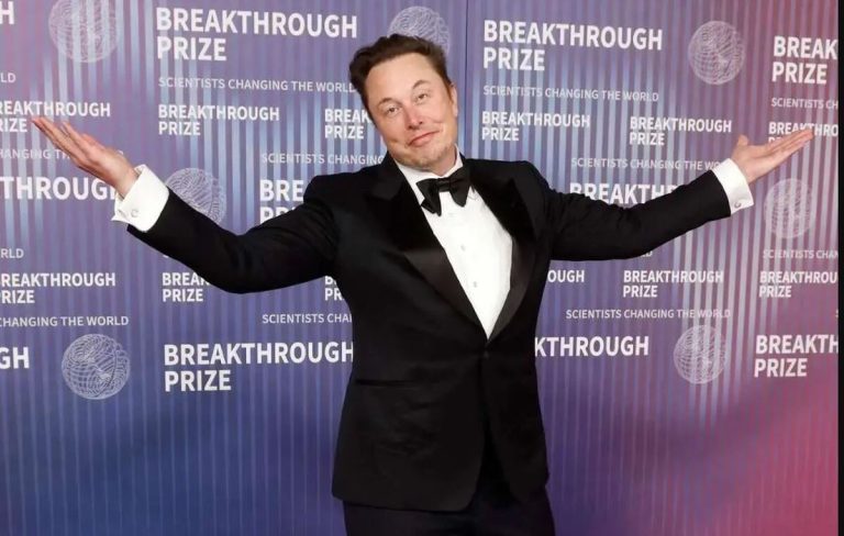 پشت پرده ورود ایلان ماسک به انتخابات ۲۰۲۶/ آکسیوس: به نفع جمهوری‌خواهان می‌شود