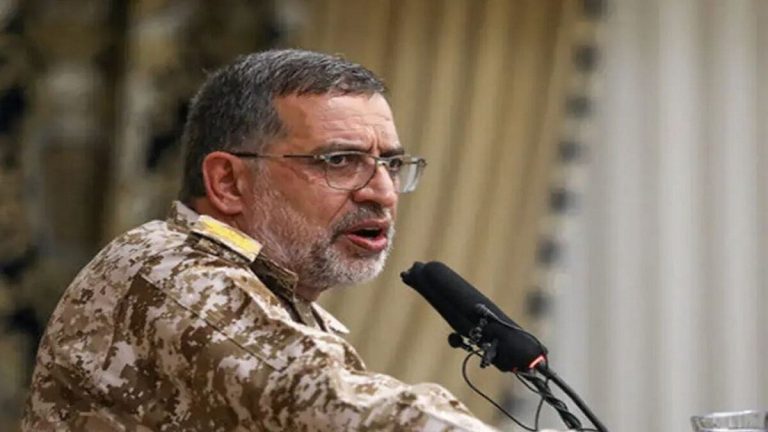 دشمن به دنبال براندازی نظام است