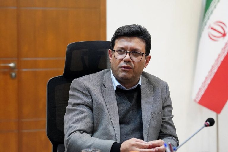 انحلال بانک آینده نشانه اراده دولت و وزارت اقتصاد برای مقابله با بانک‌های آسیب‌زا است