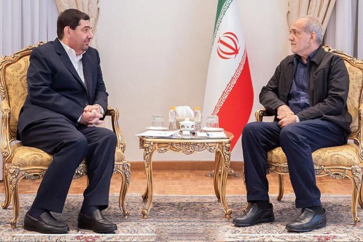 بی‌احترامی به آیت‌الله رئیسی در جلسه پزشکیان / پای مخبر به دعوا باز شد + فیلم