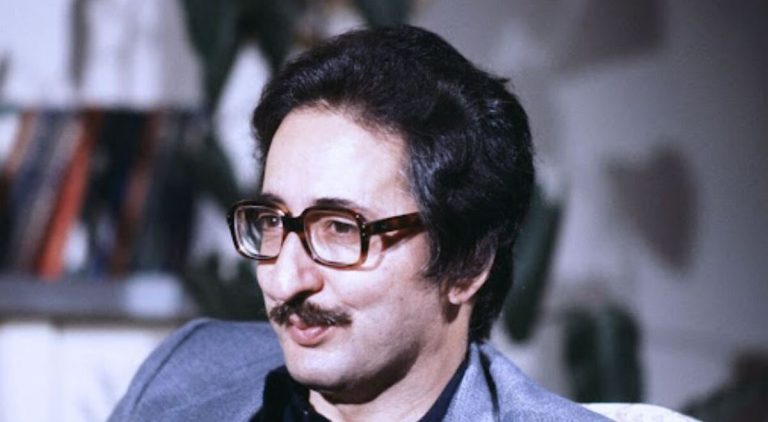 انتشار تصاویری از بنی‌صدر برای اولین بار/ رئیس‌جمهور سوار بر موتور در جبهه جنگ + عکس