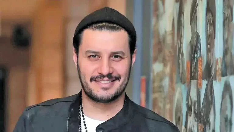 درگیری جواد عزتی با بادیگاردش در جشن حافظ + فیلم