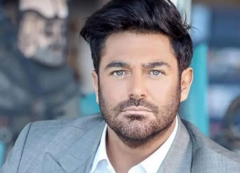 استوری عجیب محمدرضا گلزار برای شب یلدا سوژه شد+ عکس