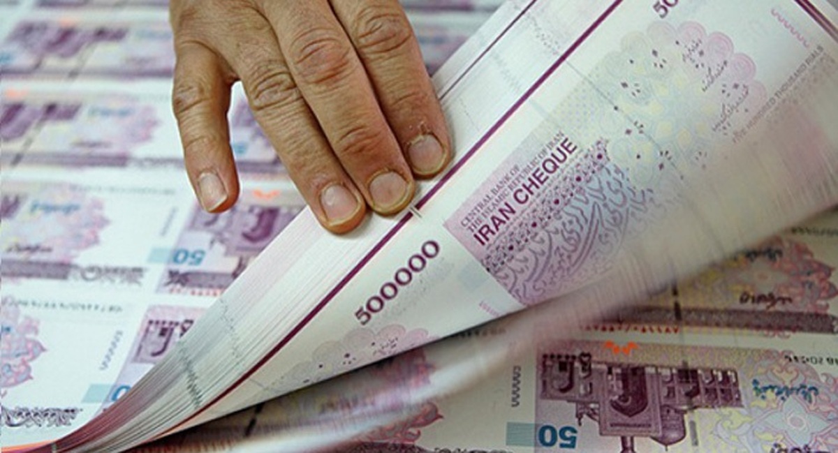 افشاگری یک نماینده درمورد خلق پول پس از جنگ ۱۲ روزه/ علت اصلی ایجاد شکاف ارزی و افزایش قیمت‌ها