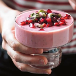 طرز تهیه موس انار لطیفترین دسر پاییزی فقط در نیم ساعت