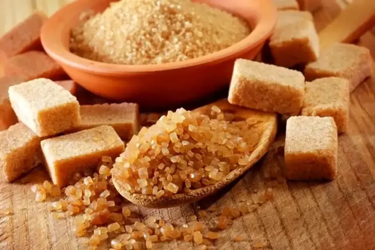 مصرف شکر قهوه‌ای برای دیابتی‌ها ضرر دارد؟