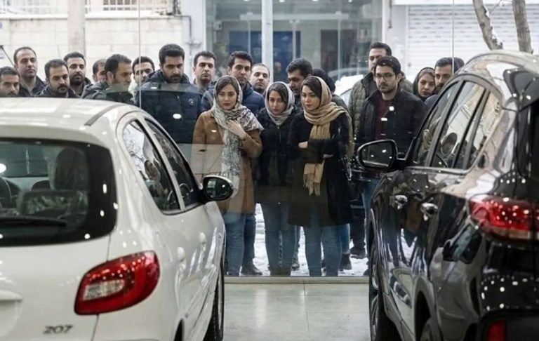 علت هجوم مردم برای قرعه‌کشی ایران خودرو/ شرایط جدید قرعه‌کشی به نفع چه کسانی است؟