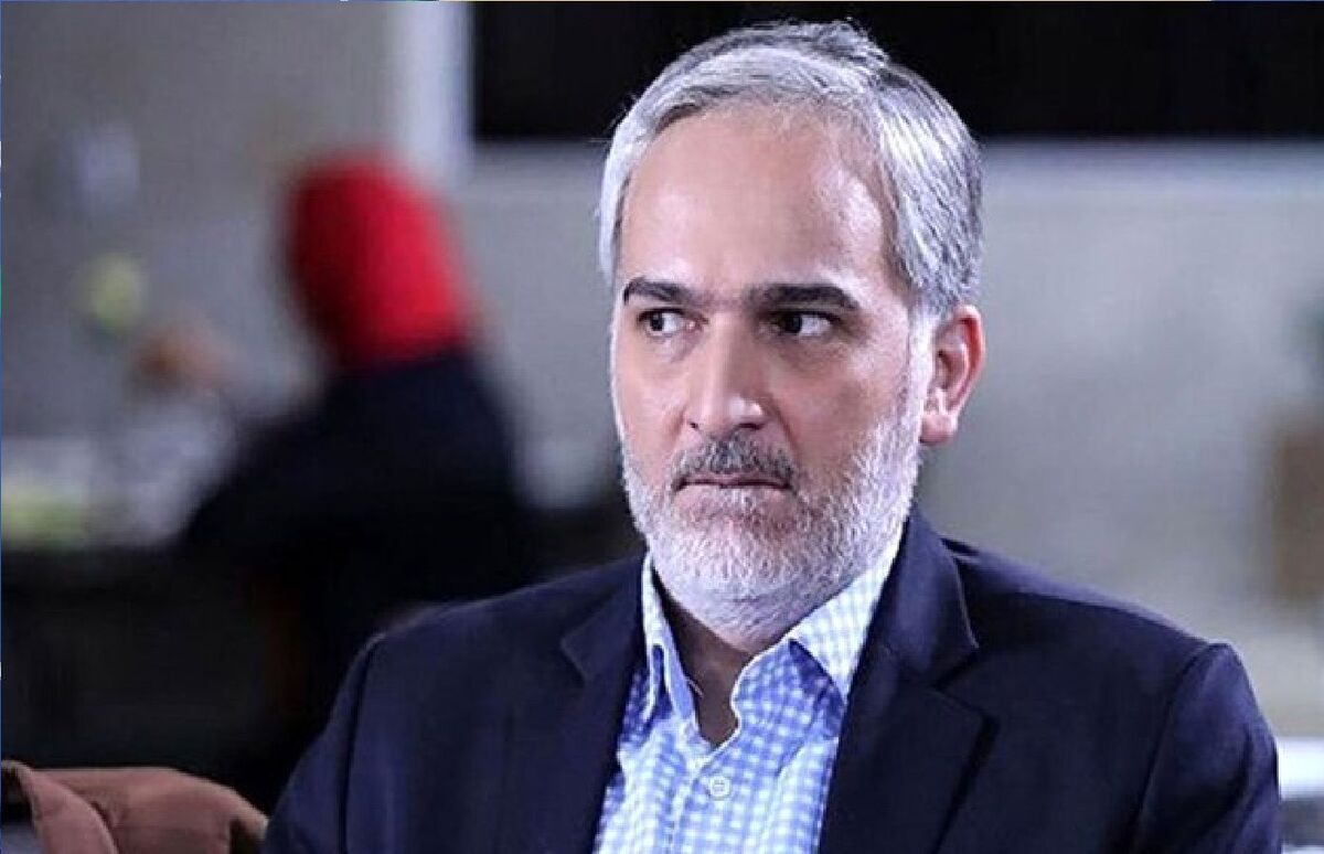 اخراج بیژن بنفشه‌خواه از مراسم ختم پدر امیرحسین رستمی به دلیل خنده‌های زیاد + فیلم