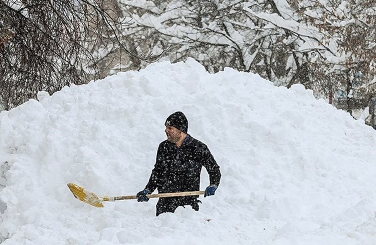 بارش برف ۳ متری در این استان / جاده‌ها بسته شد + فیلم