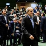 احضار پزشکیان و وزیر اقتصاد به مجلس / عزم جزم مجلس برای تغییر کابینه رئیس جمهور