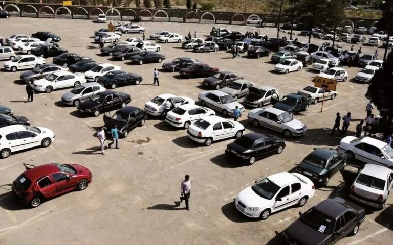 وضعیت بازار خودرو امروز سه‌شنبه ۲ دی‌ماه ۱۴۰۴ / کدام خودروها ارزان شد؟ + جدول