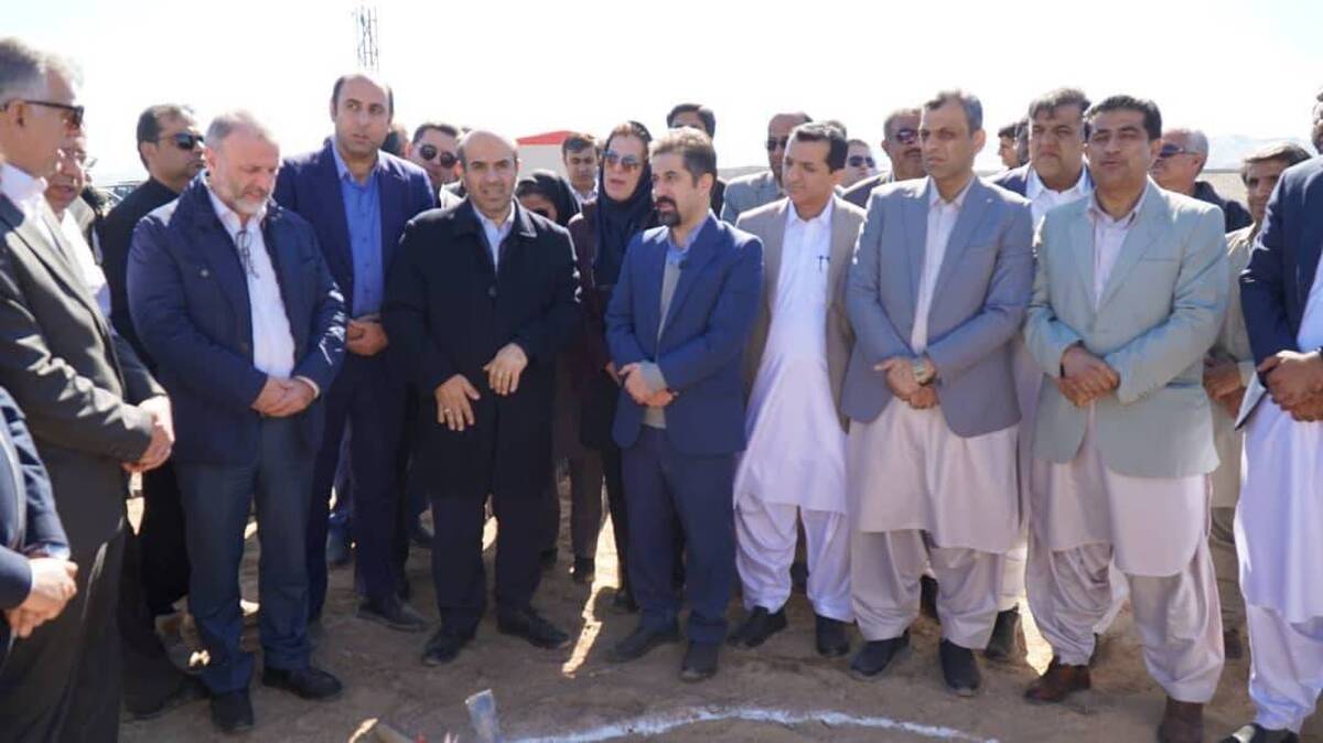 آغاز عملیات اجرایی دو نیروگاه خورشیدی در شرقی ترین نقطه کشور