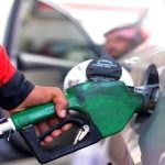 آغاز عرضه بنزین سوپر وارداتی در تهران با خودروهای سوخت‌رسان