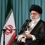 دیدار صمیمانه رهبری با خانواده شهید مسیحی+ فیلم