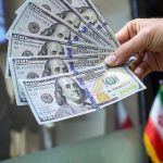 فوری؛ افزایش شبانه قیمت دلار بازار آزاد ۶ دی ۱۴۰۴ / دلار ۸ هزارتومان گران شد!