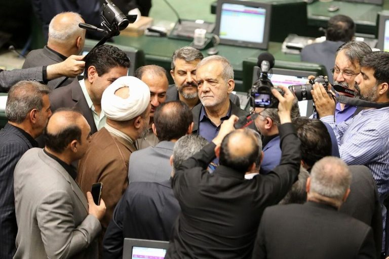 توییت تهدیدآمیز حمید رسایی خطاب به پزشکیان + عکس