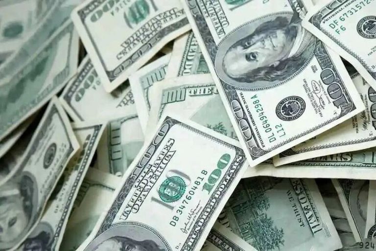آغاز ریزش سنگین قیمت دلار امروز ۸ دی ۱۴۰۴ / قیمت دلار ۵ هزار تومان ارزان شد