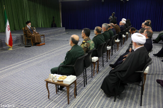 رفتاری که انسان از برخی دستگاه‌های فرهنگی و برخی دستگاه‌ مسئول مشاهده می‌کند، همت و تلاش برای انتقال ارزش‌های دفاع مقدس را نشان نمی‌دهد