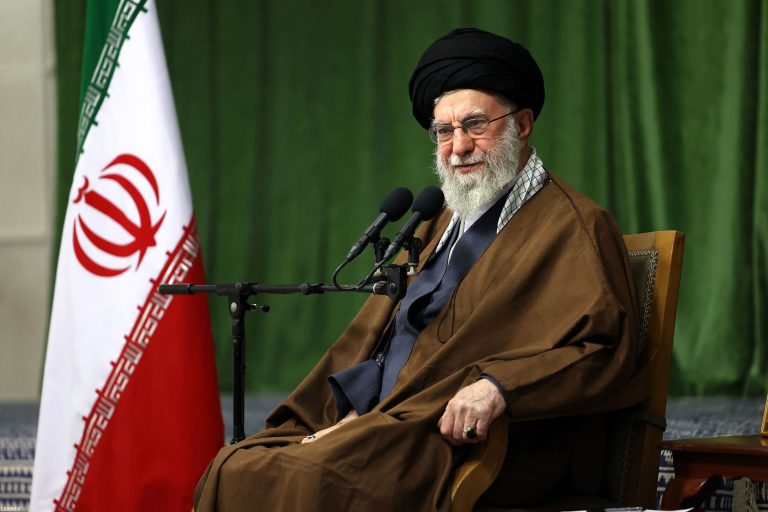 رهبر انقلاب: با همه سختی‌ها و تنگ‌دستی‌‌ها و مشکلات، نقاط مثبت فراوانی در کشور داریم + فیلم