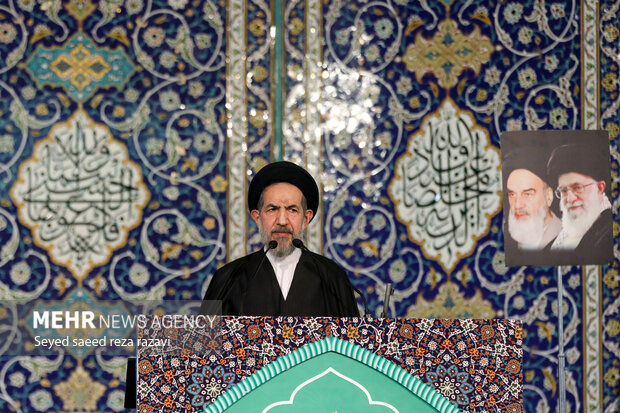 در نگاه اسلام، سیاست ابزاری برای رسیدن به قدرت نیست/ حضور نخبگان حوزه و دانشگاه در نظام حکمرانی کشور باید تقویت شود