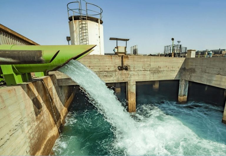 تبعات اقتصادی و محیط زیستی انتقال آب از دریای عمان به شهرهای مرکزی ایران