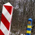 فرار مردان اوکراینی از جنگ از مسیرهای مرگبار کوه و جنگل