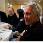 افشای تصاویری دردسرساز از «جفری اپستین»/ بیل گیتس و وودی آلن هم در جزیره شیطان دیده شدند+ عکس